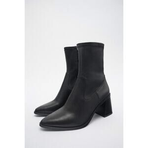 ZARA Black Leather Ankle Boots Size 7.5 US / 38 EU Block Heel Minimalist Chic